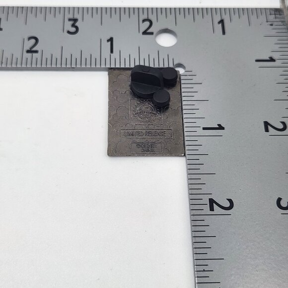 Disney Pin Trading Figment Black and White Dumbo Snapshot 2011 Limited Release - Picture 4 of 4